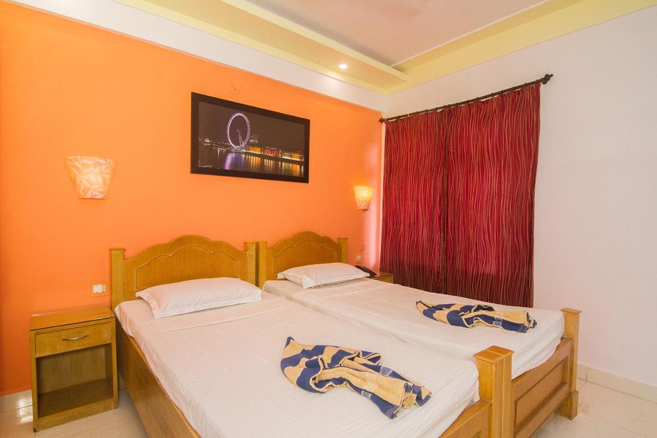 Lui Beach Resort Candolim Exterior photo