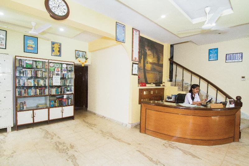 Lui Beach Resort Candolim Exterior photo