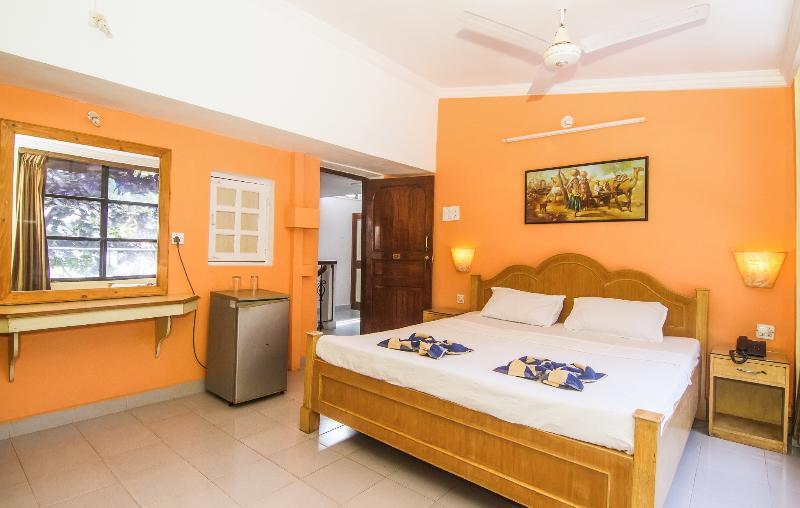 Lui Beach Resort Candolim Exterior photo